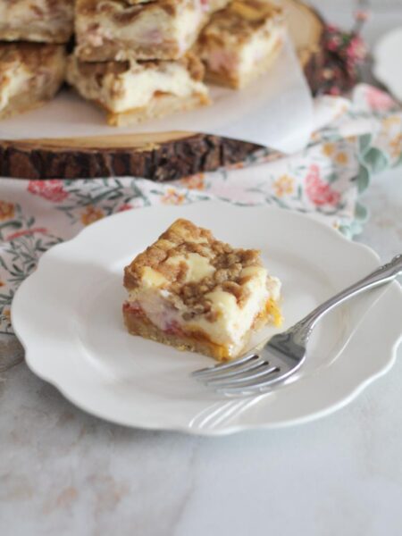 peach cheesecake bars